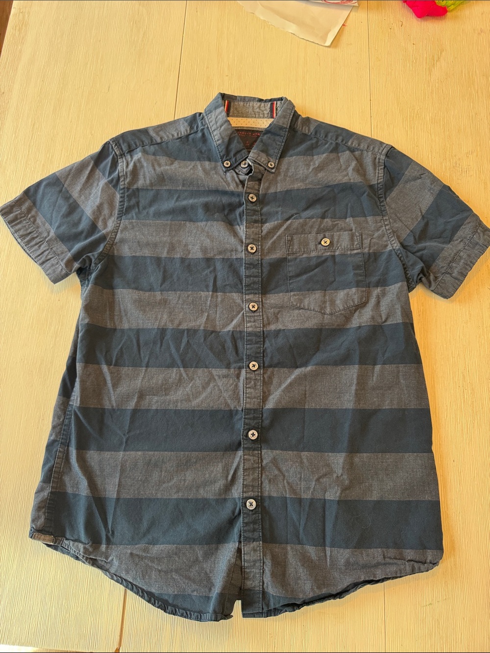 Men's Short-Sleeve Button-Down Shirt in Navy and Gray Stripes